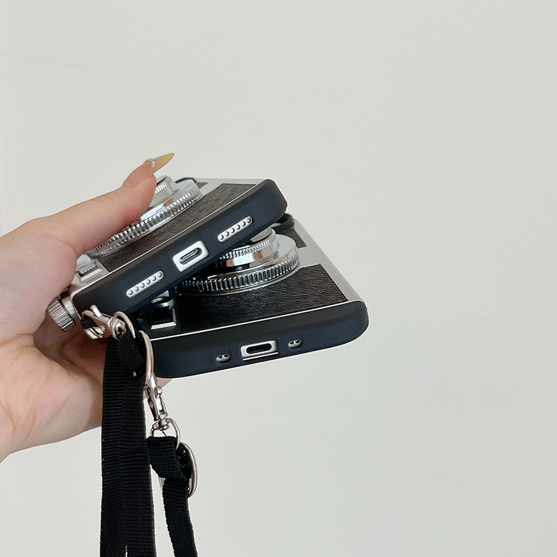 Emily in Paris Vintage Camera  – Phone Accessories For Girls recenzja i cena