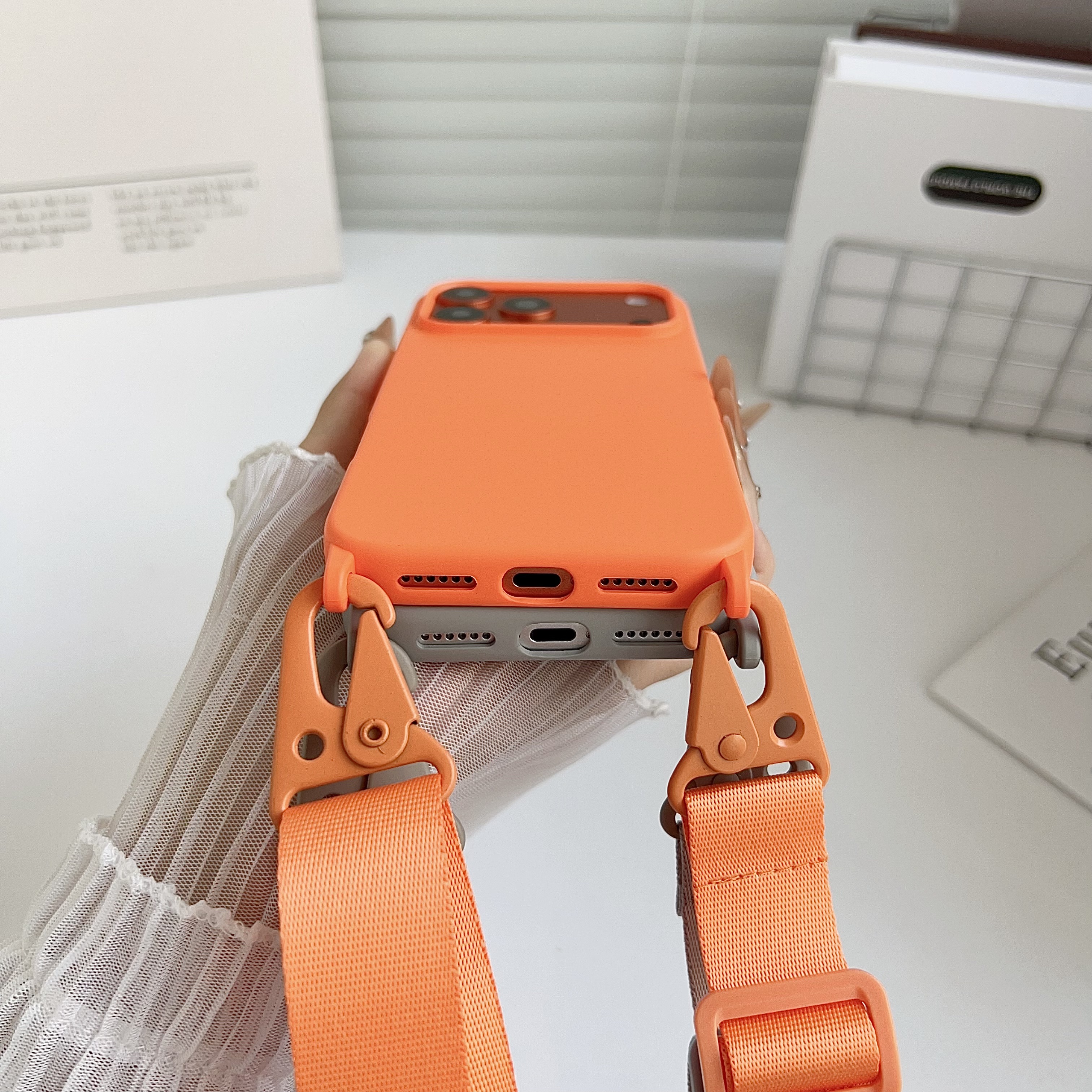 Crossbody Lanyard Matte Silico – Phone Accessories For Girls recenzja i cena