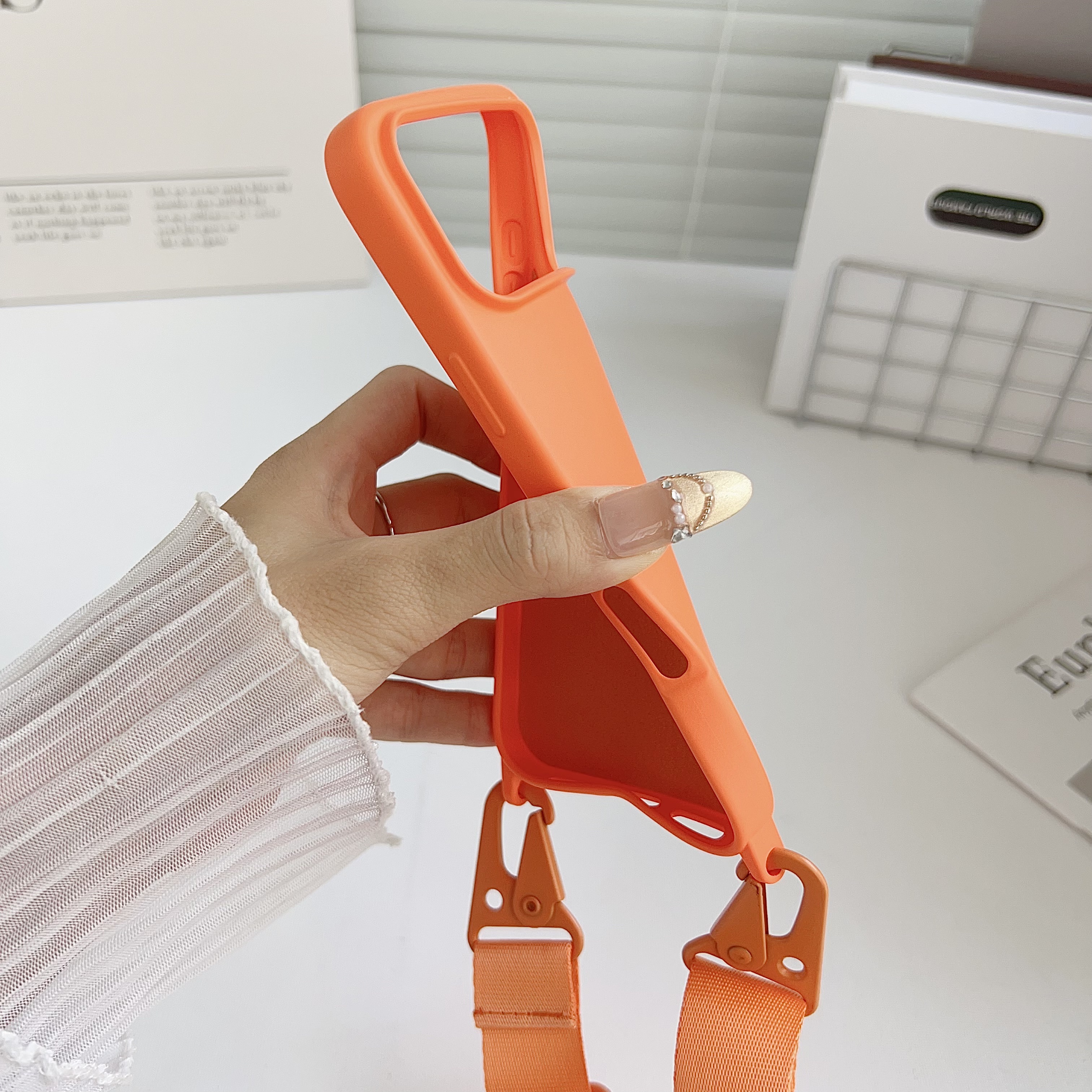 Crossbody Lanyard Matte Silico – Phone Accessories For Girls recenzja i cena